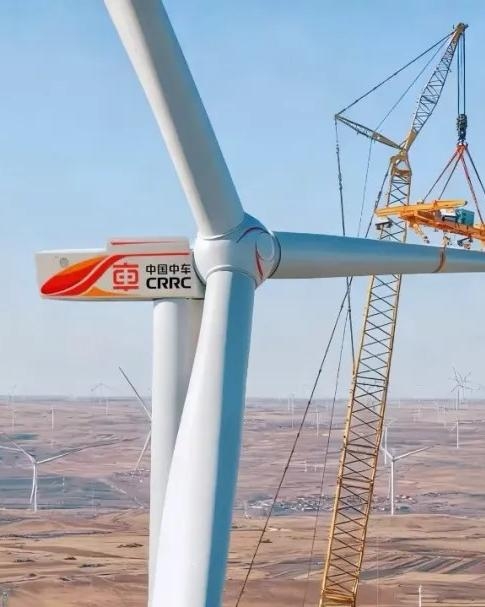 【清洁技术与绿色产品】（启航新能源）中国中车“凌风号”12.5兆瓦超大功率风电机组成功吊装