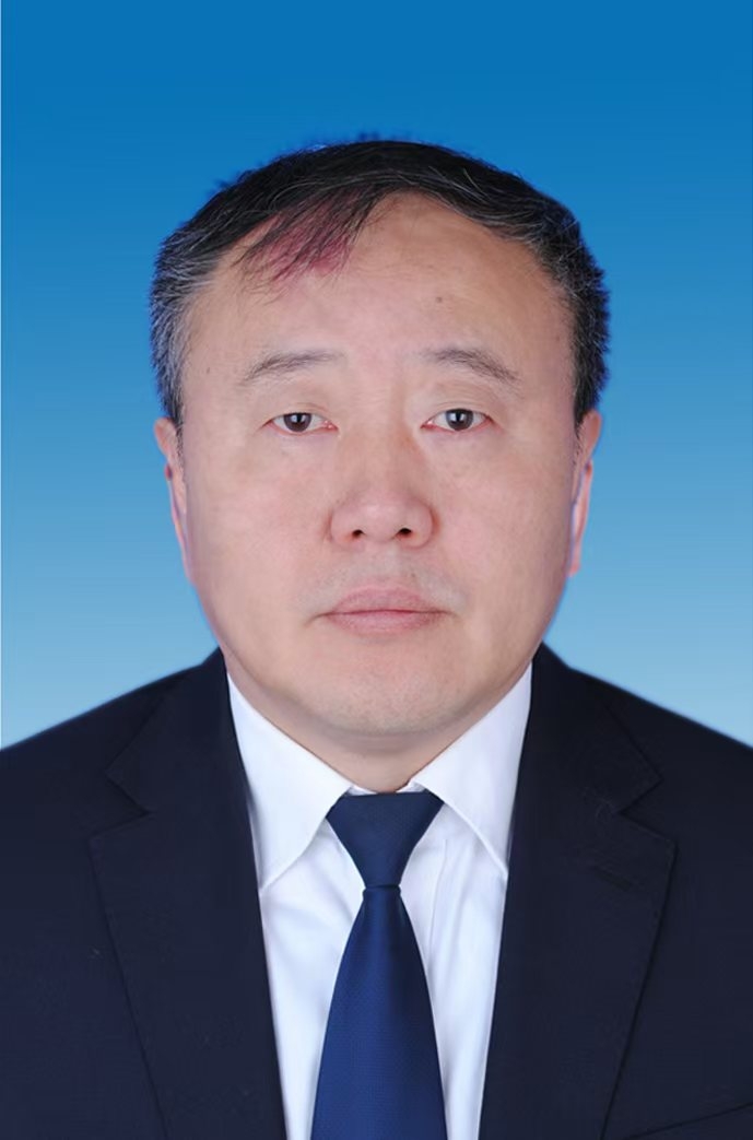 Mr. Suo Jianguo，Deputy General Manager of the Company and the General Manager of of Baoji CRRC Times Engineering Machinery Co., Ltd.